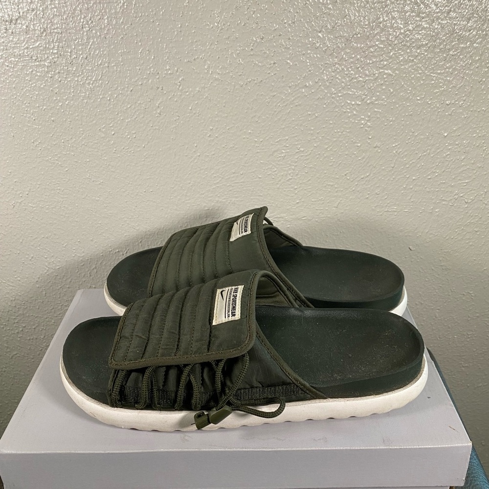 Nike Asuna 2 Cargo & Khaki Slide Sandals